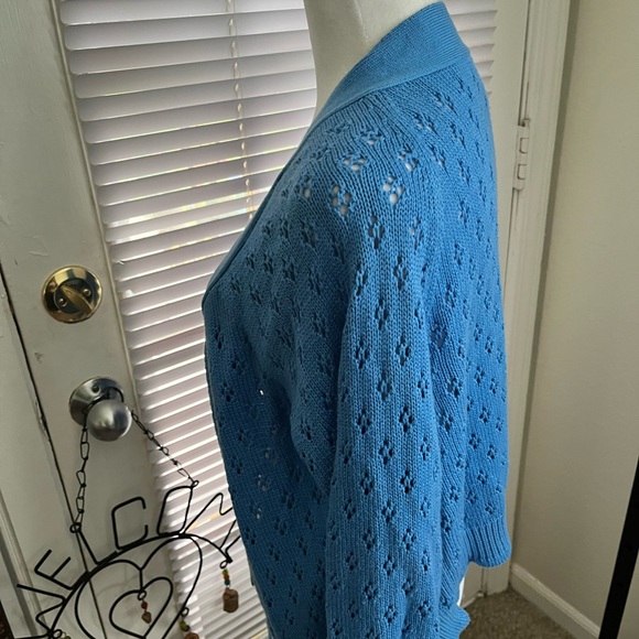 GRACE ELEMENTS PRE-LOVED BABY BLUE SHORT SLEEVES KNIT SHRUG - Picture 10 of 13